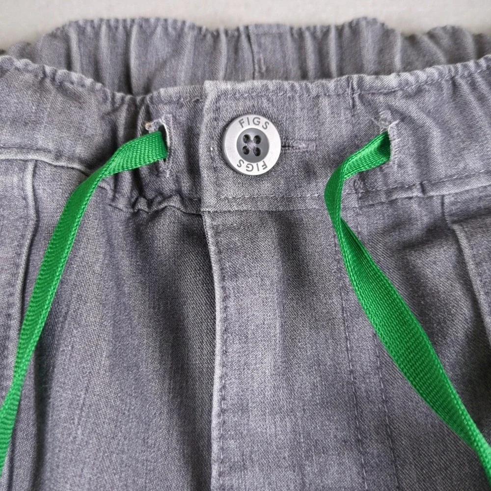 Figs Cairo Cargo Scrub Pants Mens Small Graphite Gray Straight Leg Technical